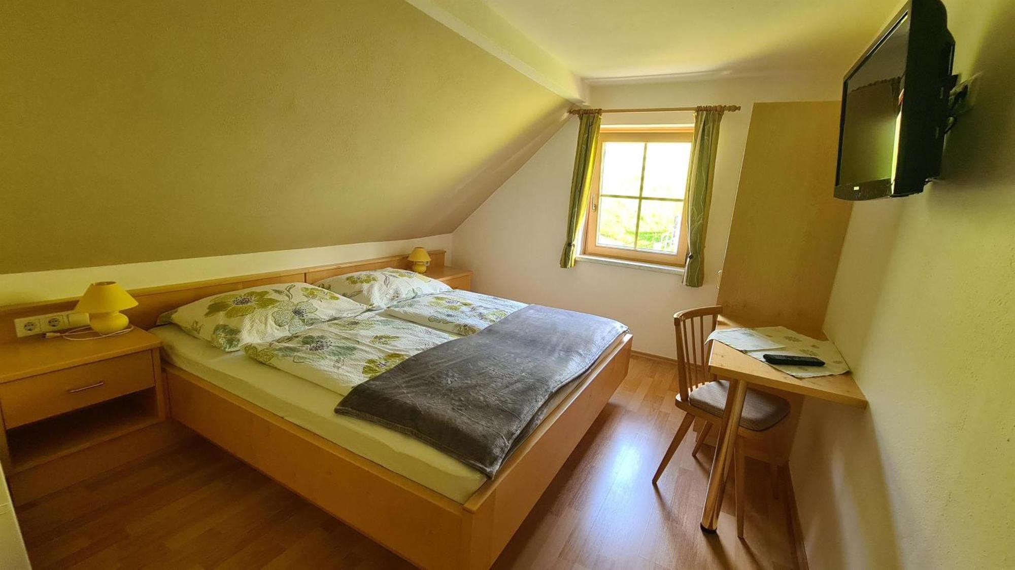 Farm stay Waldherrhof *